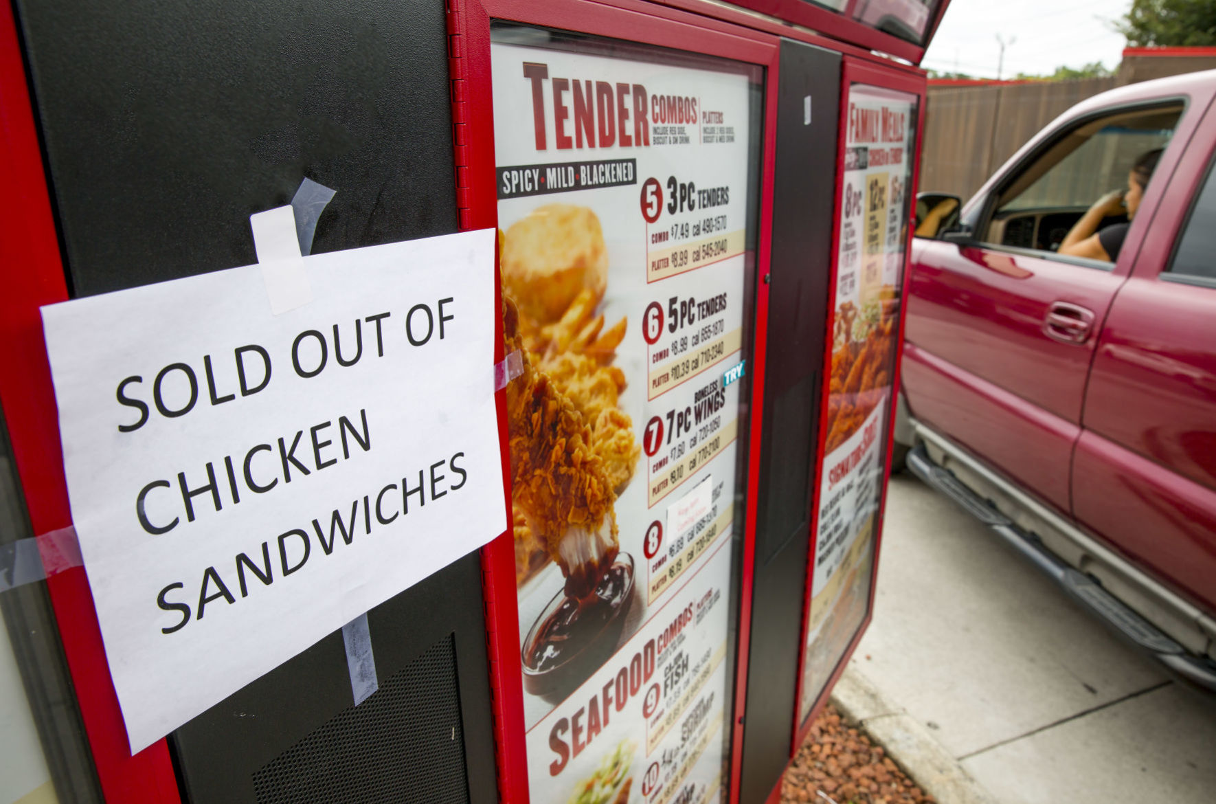 Chicken sandwich a hit at Popeyes